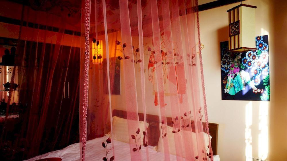 Lijiang Wangjia Courtyard Inn Екстер'єр фото
